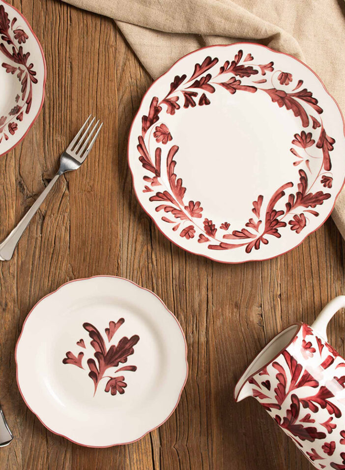 Vaisselle collection Romane rouge automne hiver 2026